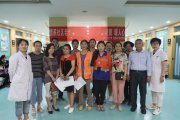 我院黨委為橋東南內(nèi)環(huán)社區(qū)困難黨員、環(huán)衛(wèi)工人免費(fèi)體檢